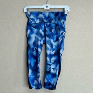 Lululemon Wunder Under Blue & White Floral‎ Leggings Size 4
